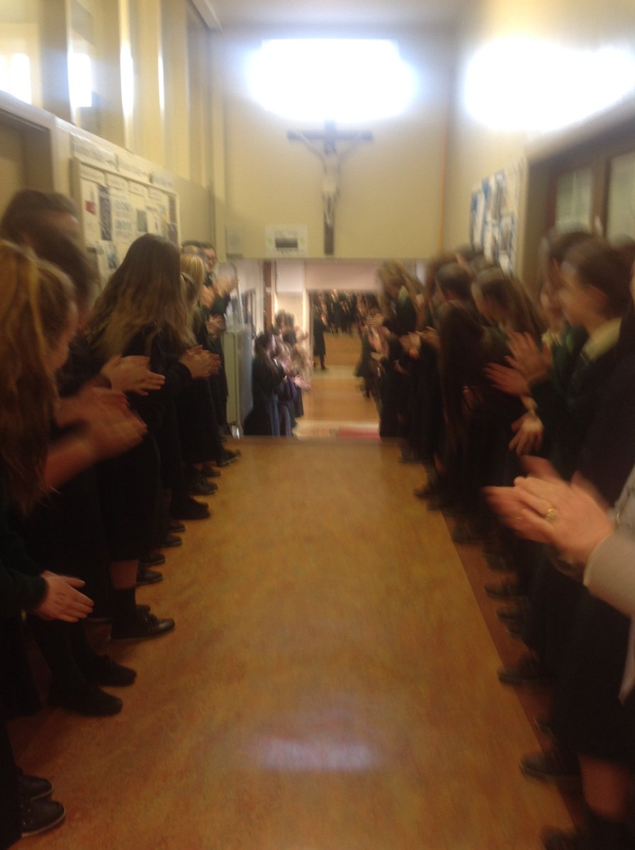 mercynewross's tweet photo. Our Junior Camogie team received a well-deserved ovation today following their exploits on Saturday in becoming Leinster A champions @LCollsCamogie @wexfordcamogie  Work for the All Ireland semi begins now (with a little thing of Mock exams in between!) https://t.co/WCQdsZWEUE
