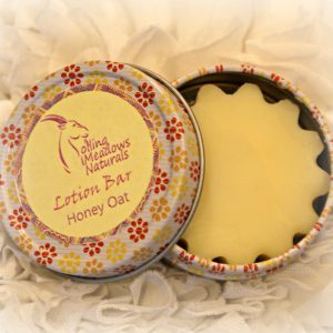 randperfdesigns's tweet photo. Do you know someone who loves to garden, hike or works with their hands? Our lotion bars are full of great natural ingredients that will leave your skin feeling hydrated and healthy again. How cute are the tins?
NOTE: Manly scents will come in black tins. https://t.co/SNIJfqam5S https://t.co/HW3PCiWjFW
