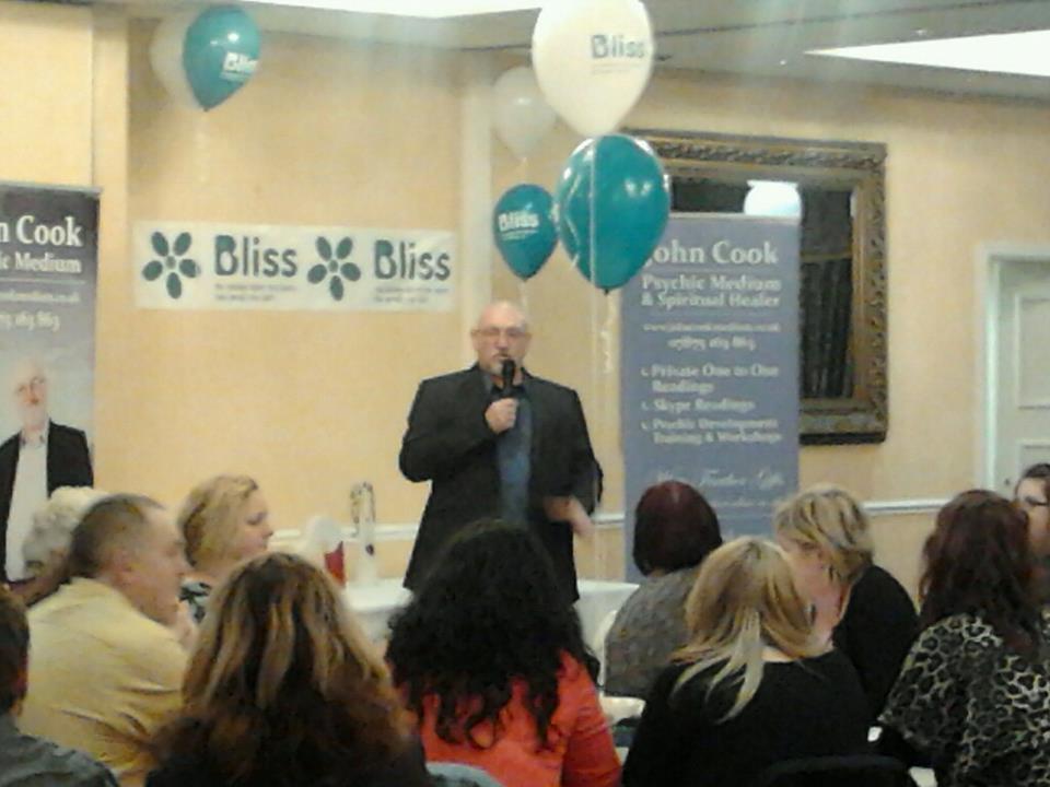 johncookmedium's tweet image. How time really flies, this time 5 years ago I hosted a fundraiser for Bliss THE charity for premature babies. We raised alot of money and had a great evening doing so. #MemoryMonday #TB #Bliss #Fundraiser #ThankYou