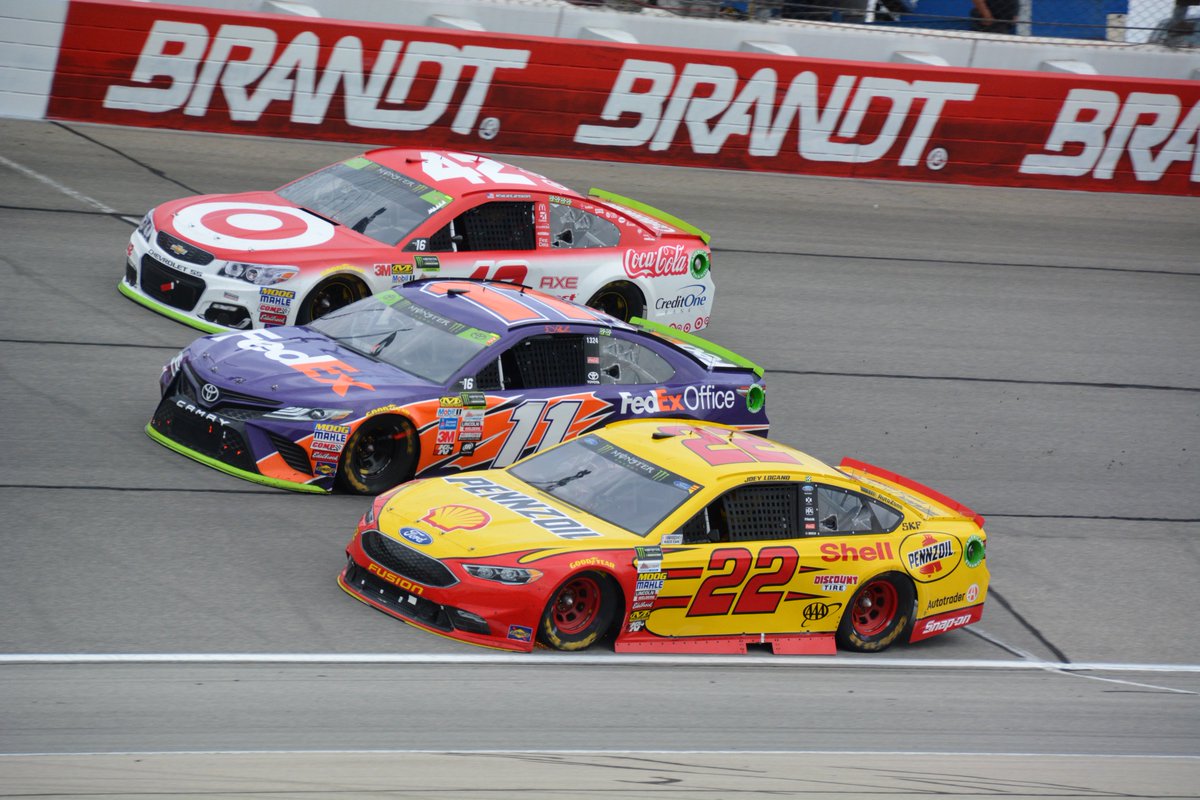 ChicagolndSpdwy's tweet photo. Hey, #CLSNation! The renewal deadline is Thursday!
If you'd like to renew your tickets for 2018 or simply purchase tickets at renewal prices 📞 us at 888.629.7223 or ➡️ https://t.co/lDt0KNOvjo https://t.co/6ZBIOkhi7d
