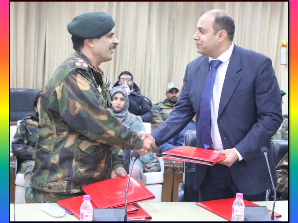 ChinarcorpsIA's tweet photo. Towards excellence - Five schools #AGS #Uri, #Ziran, #Margund, #Pahalgam & #Pine Wood School, #Poonch to be digitalized after #Army signs MoU with Power Grid Corporation of India Ltd (PGCIL) and Extramarks Education Foundation (EEF) at BB Cantt, #Srinagar @adgpi @NorthernComd_IA https://t.co/N4p8LVEvw0