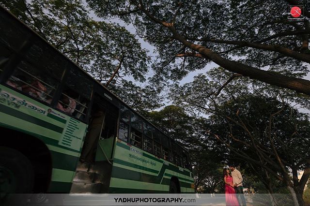 yadhu80's tweet photo. Untitled .
.
.
.
.
Shot by @kaakvi .
.
.
.#chennaicandid #candidweddingphotography #candid #chennaiweddingphotographer #indianweddingphotographer #coupleshoot #coupleportrait #engagementphotos #engagementpics #streetphotography #kathas #moments #memories… https://t.co/q86rIrXxlG https://t.co/qArglRG4dJ