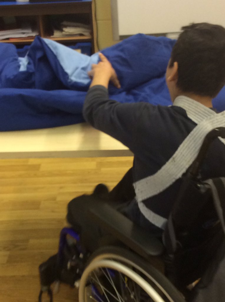 wilsonstfeed's tweet photo. #wsdarwin showing true perseverance and independence whilst making their own bed in smsc! #smsc #doingitforourselves https://t.co/behLjNFe12