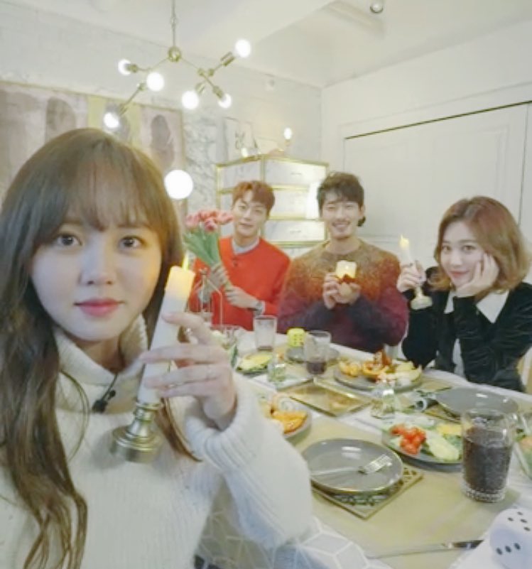 Perfect moment captured 😌 #KimSoHyun #DooJoon #RadioRomance