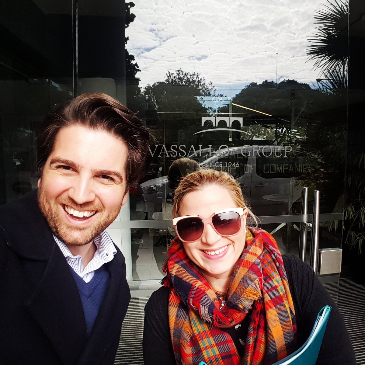 fibonacci_mtg's tweet photo. Just finished an excellent #meeting with one of our top #clients, our MD @sergmontebello and our chief of #content Michaela.

#Blogs #Blogging #Articles #Meetings #SEO #SocialMedia #Marketing #MarketingAgency #FibonacciMarketing #Malta #UK #Strategy #Business #Team #TeamWork https://t.co/zPCtjM2MbX