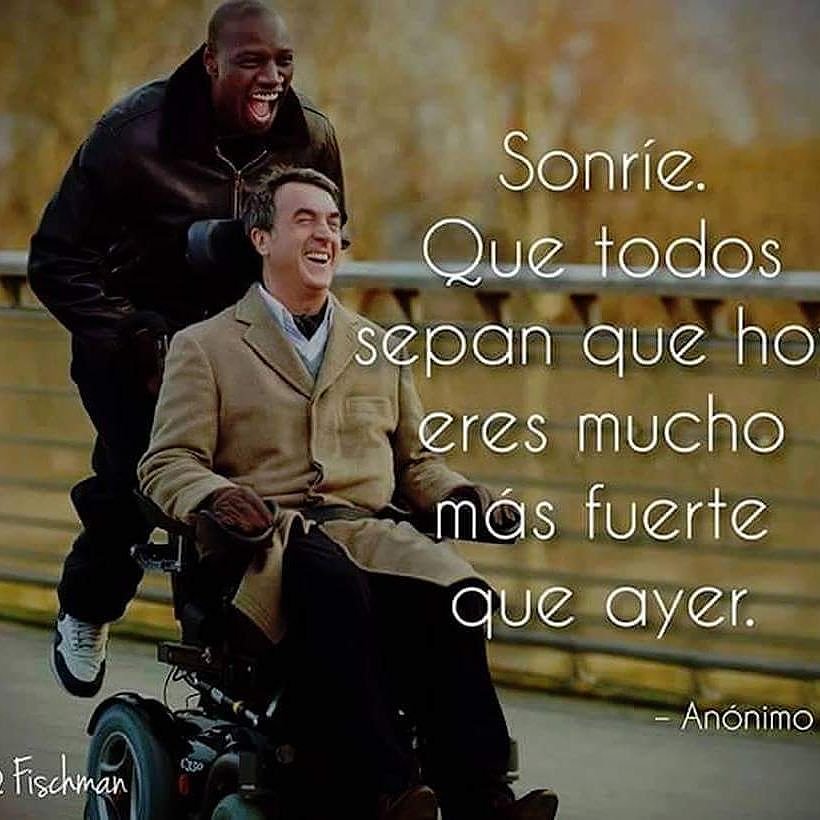 gaviotita_123's tweet photo. Todos somos absolutamente iguales sin importar la raza ni el color o de dónde eres siempre debemos sonreirle a la vida y ser optimista en todo momento la vida puede ser bella si aprende a mirar con buenos ojos lo que tienes por delante para estar feliz sonríe hazlo ahora #FLune😊 https://t.co/0WWYKxEb7D