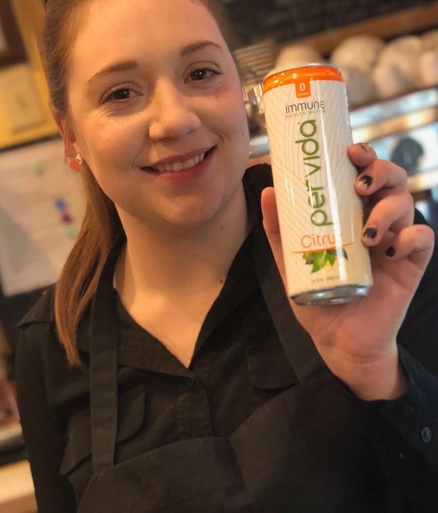 PervidaHealth's tweet photo. 👉 First time #pervida drinker! 👈 #Boom! 💥💥💥 Send us your #pics We know the ✨ crisp, refreshing taste ✨ will rock your world too! ✨ 👍
#DoYouPervida #HealthyLiving #LiveWell #ImmuneHealth #GutHealth #GutHacking #Virginia #virginiaisforlovers https://t.co/LuJVIustJl