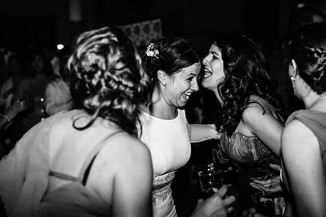cuadriga_ea's tweet photo. M&C \\ El lunes con alegría 😄😄 .
.
.
#cuadrigaea #fotoboda #bride #cuadrigafoto #photography #boda #wedding #weddingday #weddingspain #fotografoboda #fotografobodacaceres #weddingphotographer #boda #fotografodebodaextremadura #love #photooftheday #un… https://t.co/aUs5fWLedj https://t.co/OAbZsCLdUx