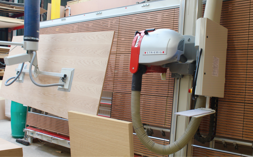 rhaproductionuk's tweet photo. traditional craftsmanship @rhaproductionuk with modern efficiency @Schmalz_USA vacuum lift and @striebigAG vertical saw https://t.co/kmn1vcQh6W