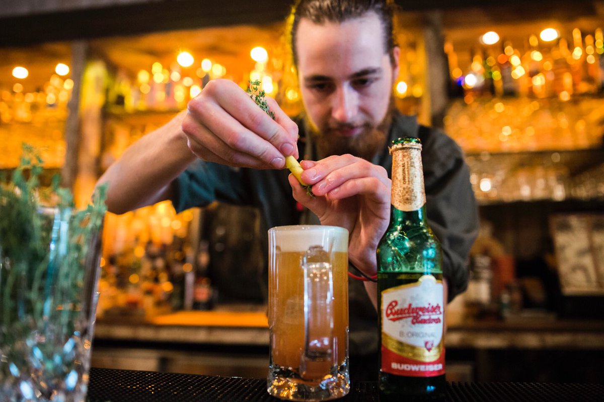 BudvarUK's tweet photo. We tracked down the UK's top bartenders to create our series of #BudvarHoptails We've found #mixologists who know, like us, that exceptional drinks need the finest ingredients. 
👇🏼 Watch how-to videos👇🏼 
https://t.co/jskDKgLQKW https://t.co/waXinRiEH1