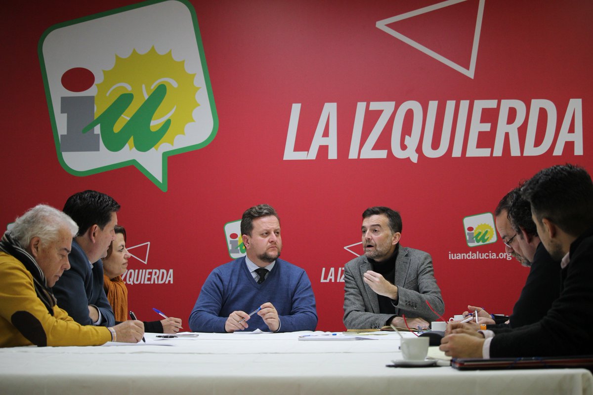 Pedro_Orteg's tweet photo. Esta mañana, las direcciones de @IUAndalucia y @FEANSAL_AND trazamos líneas de trabajo común para reactivar la Economía Social organizada en Andalucía y reabrir el debate sobre la necesaria banca pública: https://t.co/Tua8zGgfnk