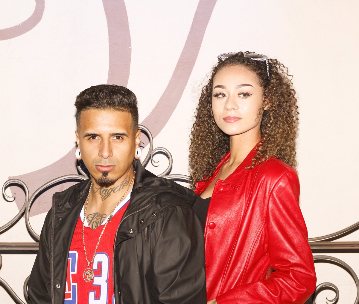 ConCelebrity's tweet photo. #LA #Dancer #dancing #celebritystyle #fashionmodel #fashionnova #glam #cardib #stylist #youtuber #blacchyna #LosAngeles #beverlyhills  #fitnessmodel #celebritynews #rodeodrive #fashion  #kimkardashian #celebrity #robkardashian #supreme #TMZ #kardashian #kyliejenner #CelebrityCon https://t.co/ptVcDH5NwM