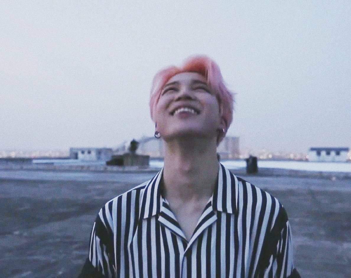 YourBaeASF's tweet photo. #BestFanArmy #BTSARMY #iHeartAwards @BTS_twt https://t.co/zw9APsjZz1