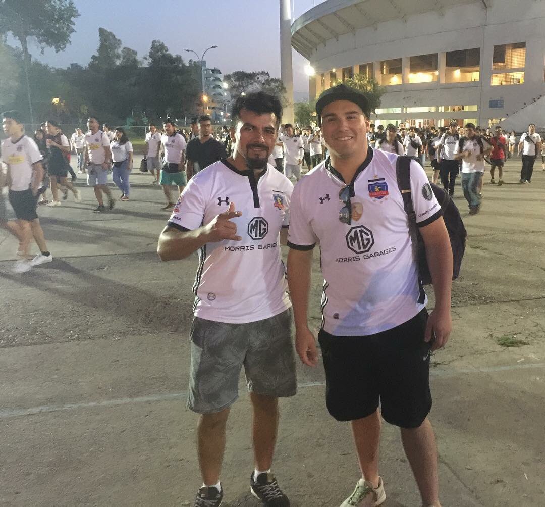 EdoJimenezM's tweet photo. Campeón #SuperCopaMG .. alentando a mi colocolito ⚫️🏆⚪️@el_mago_oficial @ColoColo https://t.co/ZwY9wqPEwX