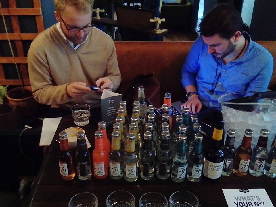 <a href="/GarnishComms/">Garnish Comms</a> ppl working on the article for <a href="/UKBG_team/">UK Bartenders Guild</a> with a little help of #beyondordinary PSD.