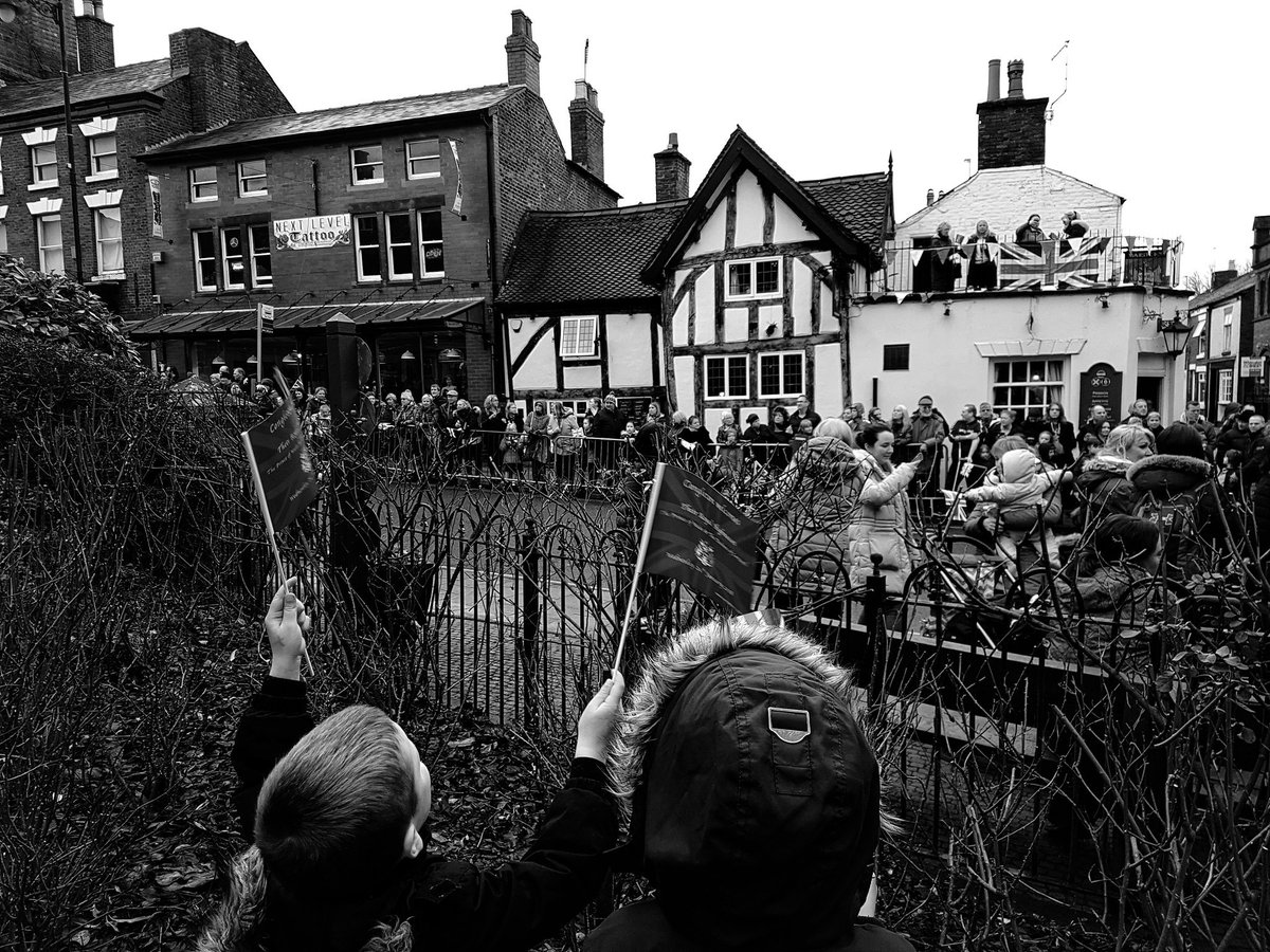 TTomanovics's tweet photo. Over two hours of waiting for their heighnesses the Prince of Wales and the Duchess of Cornwall's arrival last week.  👑 I must say, all the children were brilliantly behaved. What an experience! ♡ #Congleton #Royals #bnw #bnwphotography #amateurphotography https://t.co/DYGWR3YrzZ