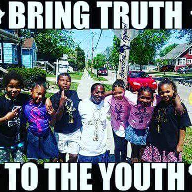 kinghopmovement's tweet photo. Real kings and queens know this, and you niggaz ain't so.. ANKH life, no slave crosses. Know the difference, and stop the stupidity. #KINGHOP https://t.co/6lsSHdBBru