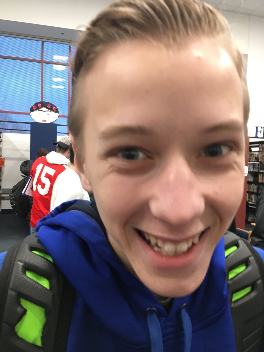 lightningroost's tweet photo. Gameday mood, 6:45 https://t.co/pfvTRYIDOw