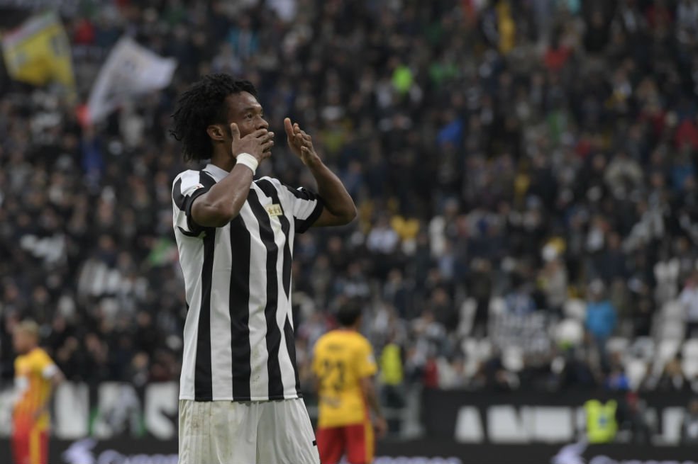 elespectador's tweet photo. ¿Qué es la pubalgia?, lesión que tiene por fuera de las canchas a Cuadrado. https://t.co/UlRwcE3yrD https://t.co/XD5qnlApzZ