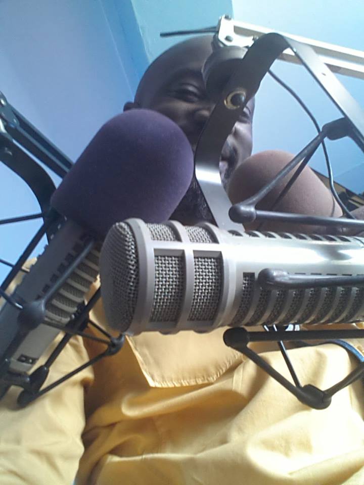 913Overdrive's tweet photo. Being happy is a wonderful thing. From seeing the sunrise or sunset, to reading a book or teasing your younger brother/sister. It is those small things that count. So today we ask: What r those small things in life that put a smile on your face &amp; make you happy? @capitalfmuganda https://t.co/tJRhg4sHdh