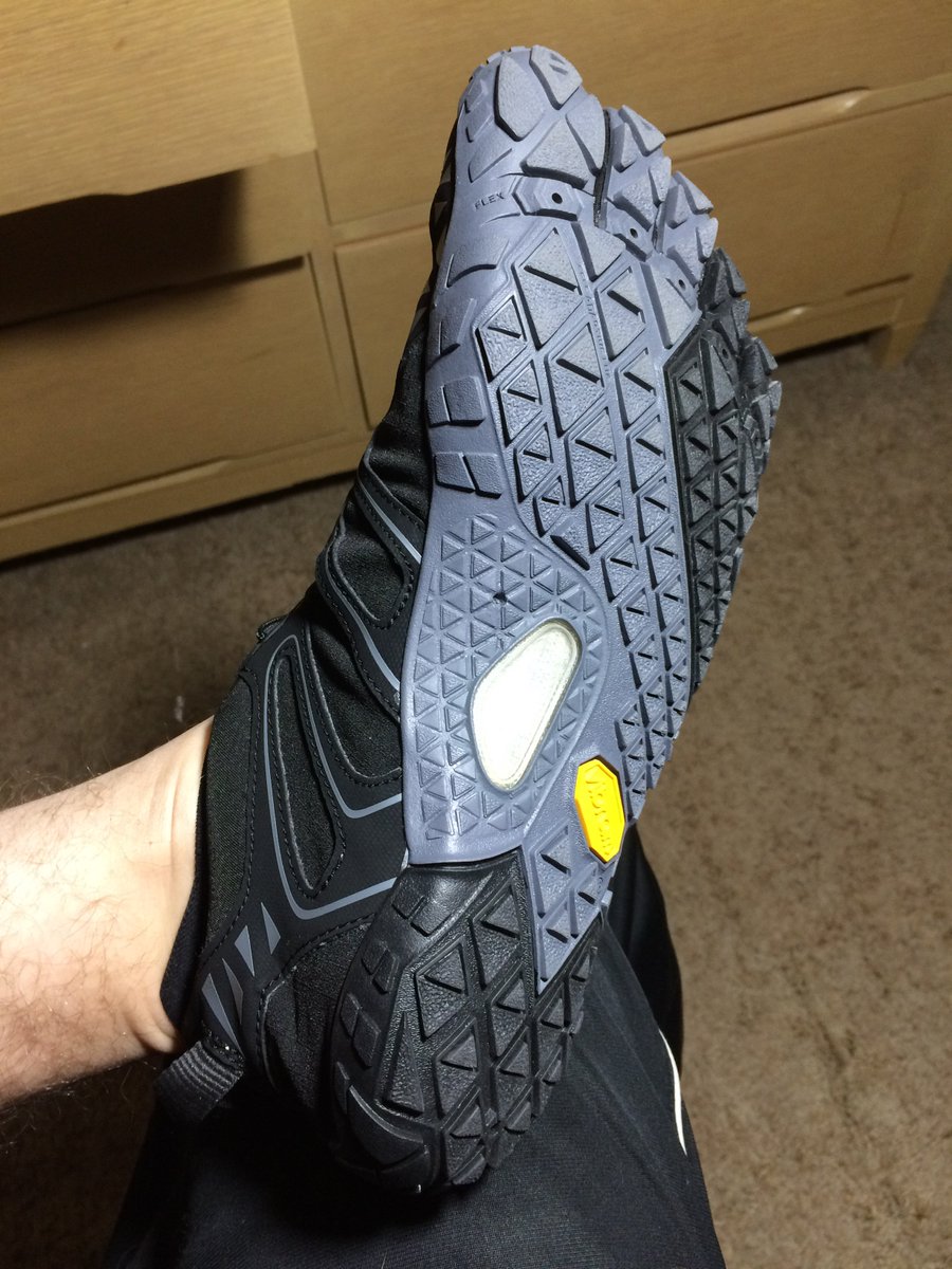 MatthewRStiles's tweet photo. You guys might not have believed me earlier when I said that Spring was literally calling me through the sole of my foot, but I swear to God that if Spring is the ocean, these shoes are conch shells. https://t.co/a5vhjfSI2B