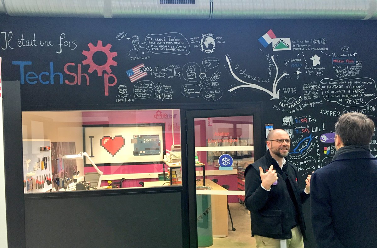 fdecoster's tweet photo. Visite ce midi de @techshop_lille avec l'équipe de @AggloCAPSO en charge de @LaStationStOmer : un laboratoire d'innovation pour les #makers de la Métropole, très inspirant pour notre #QuartierGare! Et qui sait, des partenariats en vue ? 🚀

#TechShop #MakerFaire #LaStation https://t.co/AH2DZagX0z