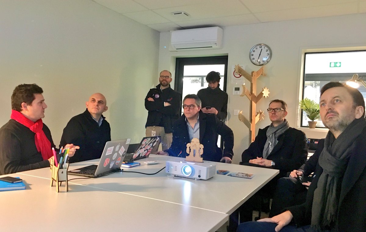 fdecoster's tweet photo. Visite ce midi de @techshop_lille avec l'équipe de @AggloCAPSO en charge de @LaStationStOmer : un laboratoire d'innovation pour les #makers de la Métropole, très inspirant pour notre #QuartierGare! Et qui sait, des partenariats en vue ? 🚀

#TechShop #MakerFaire #LaStation https://t.co/AH2DZagX0z