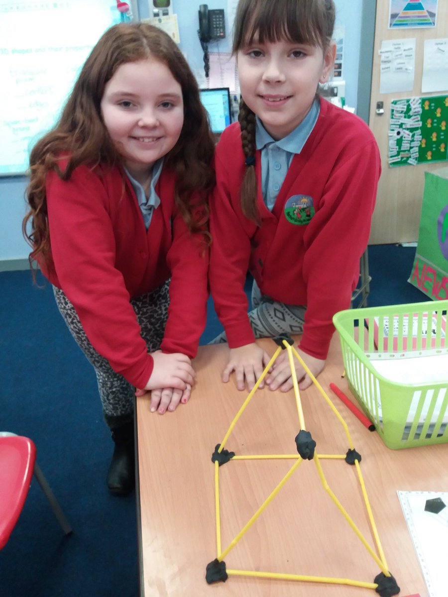 PentrerGraig's tweet photo. Making 3D shapes in Dosbarth Mercury maths today! #pgpmercury #pgpmaths https://t.co/dQChm2iRIE