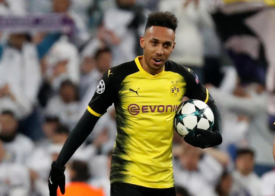GuillemBalague's tweet photo. ALL DONE! @Aubameyang7 will be #AFC player pending medical. Fixed fee of £53m with £2.5m adds on if major trophies won, pass CL group stage (so pays itself). Wages not even half what Alexis wanted. Not the only deal #AFC working on

🎥https://t.co/ExkYKc5j3S https://t.co/o663v8kszE
