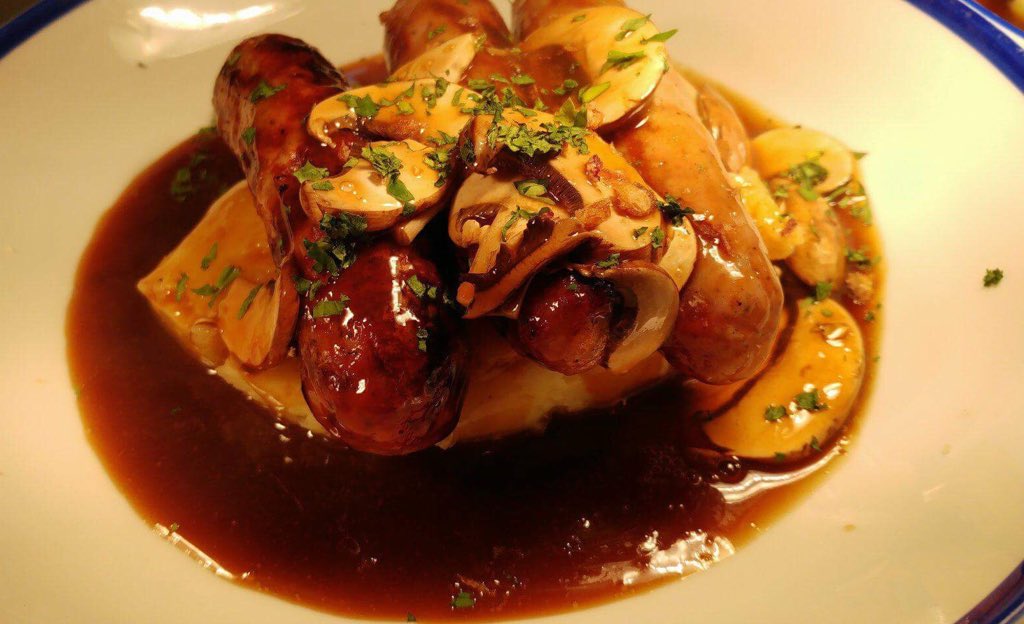 thewinebartg's tweet photo. Posh bangers and mash ! #greatfood #towngreenbrasserie #lancashirelife https://t.co/qup6lExQcv