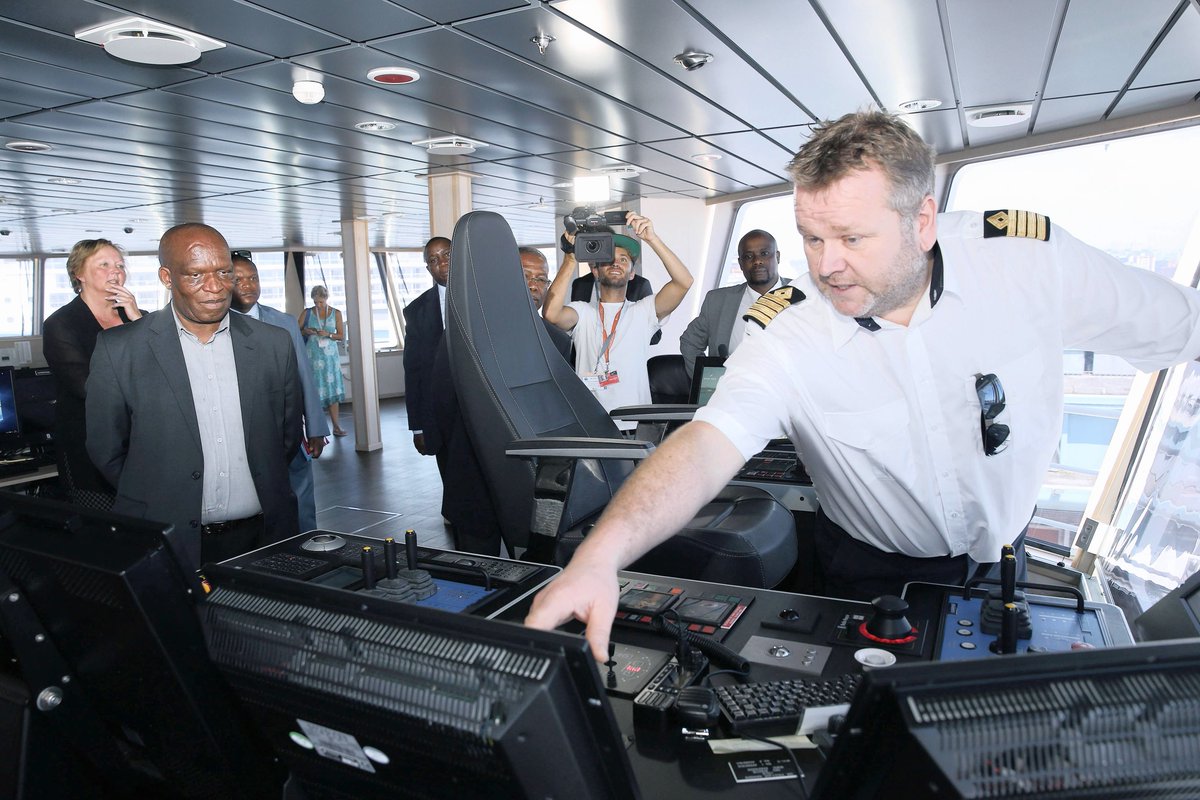 #NowReading: Norwegian research vessel to help #SouthAfrica🇿🇦 manage oceans: buff.ly/2nlgnsC via <a href="/IOL/">IOL News</a> #EAFNansen #marineresearch @faofish