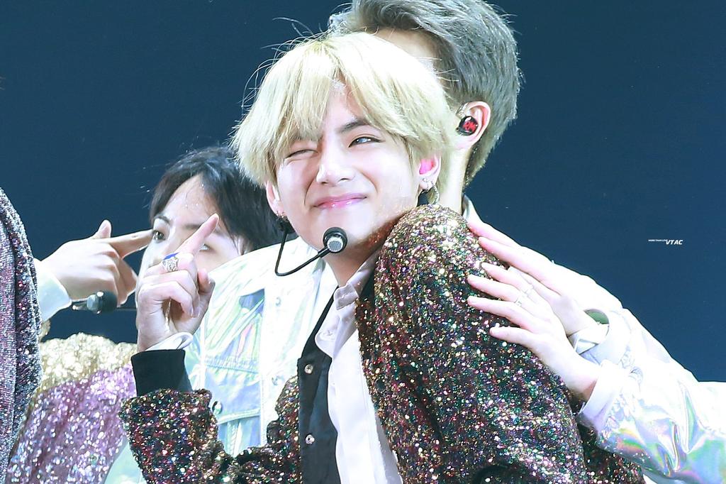 NamesAreHard on Twitter: "#ThankYouTaehyung for being my bias...😀 #