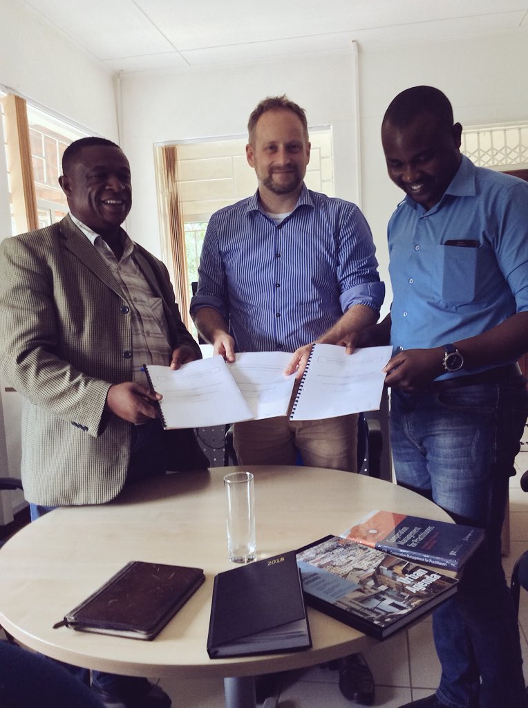 Today we signed an agreement to strengthen the informal construction sector and to facilitate adoption of green construction technologies and materials in Malawi through the More Income and Employment for Rural Areas, a GIZ programme in Malawi.