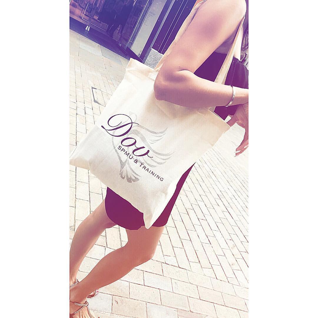 dream_printuk's tweet photo. Logo Design for Semi Permanent Makeup by Dov.
Dov had it printed on this bag and we just love it!! #logo #design #semipermmakeup https://t.co/acNgwqfEuA