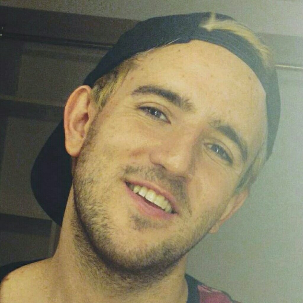 mattenatin's tweet photo. Me falta el aire https://t.co/IH7CydynbJ