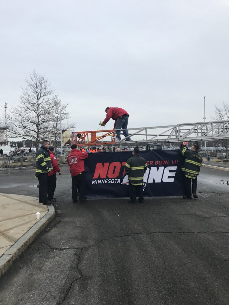 FoxboroughFire's tweet photo. 2252 members @GilletteStadium hanging #NotDone rally banner for our @SuperBowl bound @Patriots !!! https://t.co/XoWvQ3imYU