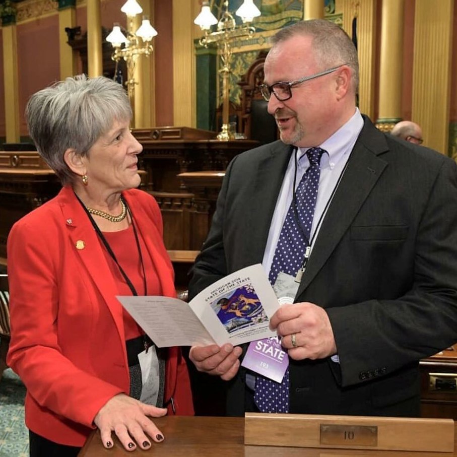 StarSUllc's tweet photo. We were honored to have Star Cutter Company President Jeff Lawton and Human Resources Manager Lindsey Bielby attend the Michigan State of the State address last week, at the invitation of District 106 State Representative Sue Allor #StateoftheState #Michigan #StarCutter https://t.co/nZJbkbkFwi