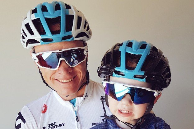IndeLeiderstrui's tweet photo. 'Froome fietst ruim 4500 kilometer om onschuld in salbutamol-zaak te bewijzen' https://t.co/ptsrCYfj3j #Indeleiderstrui https://t.co/dHchWtYoEj