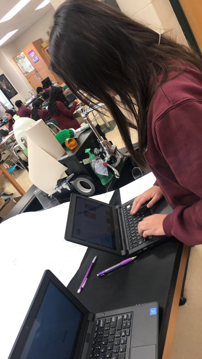 MonarchSavers5's tweet photo. Esmeralda and I working on our garden project ! Turning out pretty good :) Did you know that monarchs can fly 3,000 miles without stopping! #mortonpride https://t.co/LseDZaONTB
