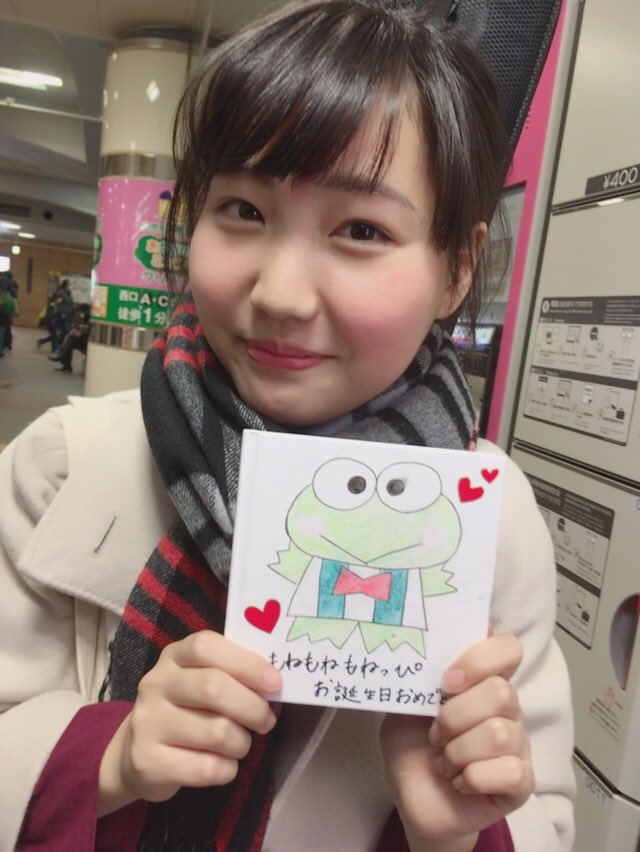 Frog_osem2's tweet photo. 本日1月29日はうちの可愛いベースもねのお誕生日😆❤️🎉
先週のライブ終わりに少し早めのお祝い、ロッカーサプライズをしました〜！
成功してよかった🎁おめでとう🎈
 #サプライズと愉快な仲間達 https://t.co/rC2fcTBEuI