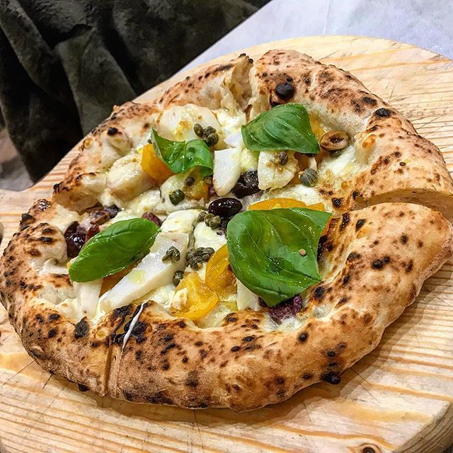 toespo's tweet photo. #pizza & #baccalà by @imasaniellisasa punto e a capo. E tornai a riveder le #scelle #napoli #cooking #caserta #gourmet #gourmand #food #foodlover #foodporn #yum #instafood #yummy #instagood #photooftheday #lunch #fresh #tasty #food #delish #delicious #… https://t.co/kqP1z6ujTp https://t.co/i0kvZok9Oi