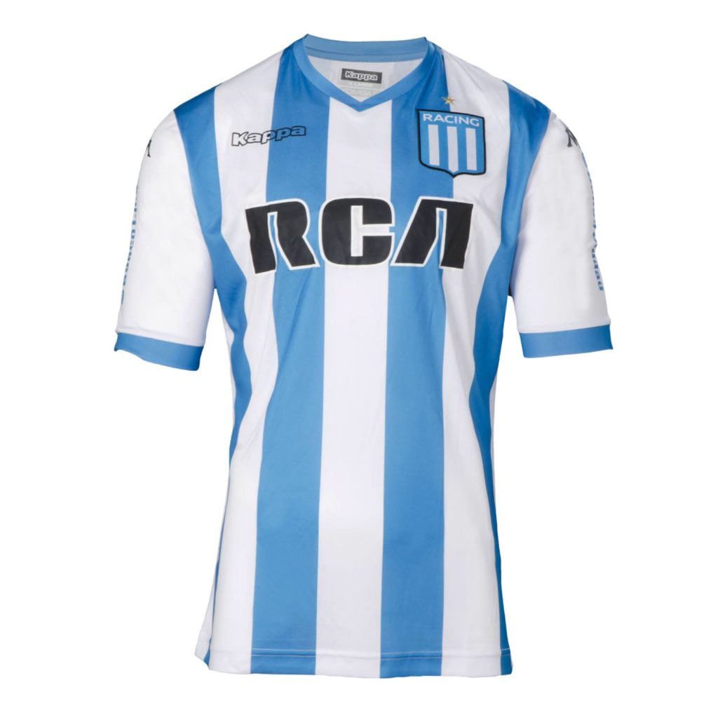 DesdeElCilindro's tweet photo. Si queres participar del sorteo inicial de “Desde El Cilindro” por una camiseta de Racing, seguinos y hace RT 👍🏻 https://t.co/ecIaWSquPR