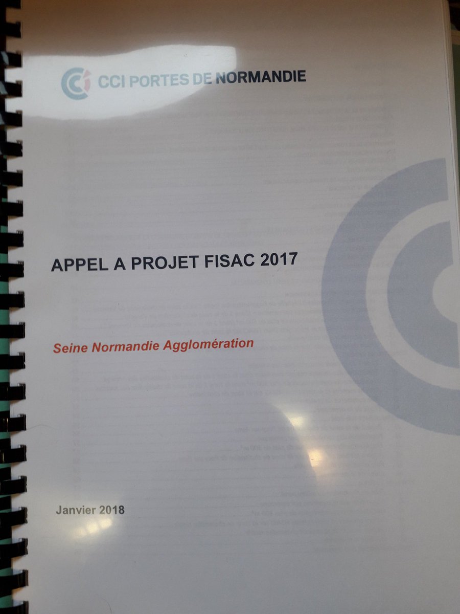 JohanAuvray's tweet photo. J'avais le privilège de déposer ce matin l'appel à projet FISAC pour l'ensemble du territoire SNA. Merci à l'ensemble des contributeurs. Réponse espérée d'ici septembre. Vive le commerce et l'artisanat !!! @SNAgglo @duche27 @FOuzilleau @LehongrePascal @GerardVolpatti @CCIPDN https://t.co/mBbVXZ3OLT