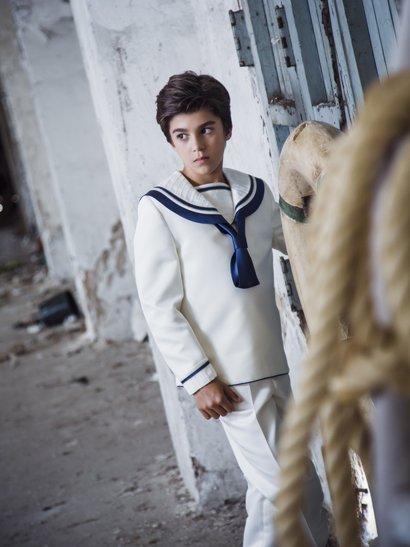 PedrosaDuran's tweet photo. Precioso traje de comunión Capitán en blanco con chaleco de cuadros. ¡Va a estar guapísimo!
¿Que os parece? 😉

#DonBenito #Badajoz #ComercioDB #ComercioDonBenito #Extremadura #Comunion #Comuniones #ComunionesExtremadura #Moda #ModaInfantil https://t.co/Wxu40mr6dL