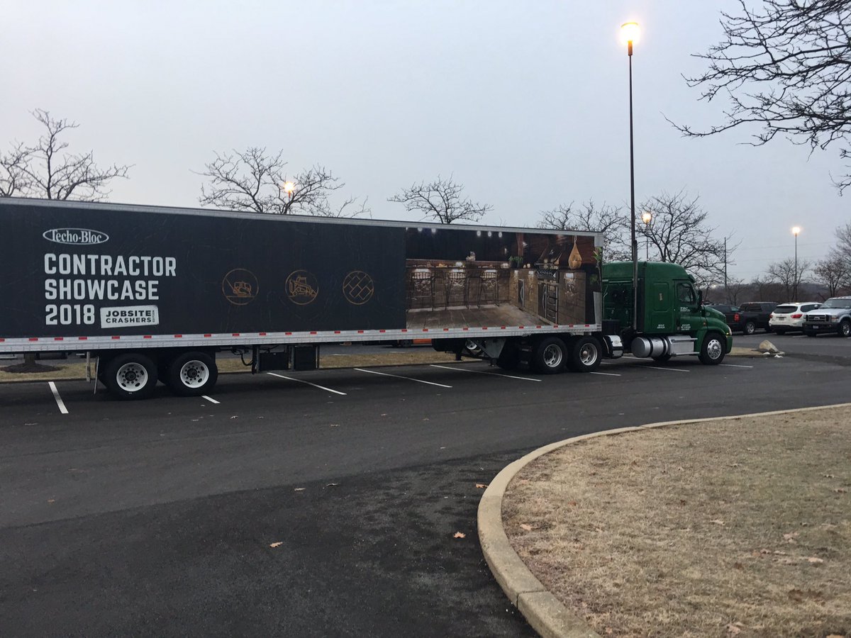 Pittsburgh Patio tweet media