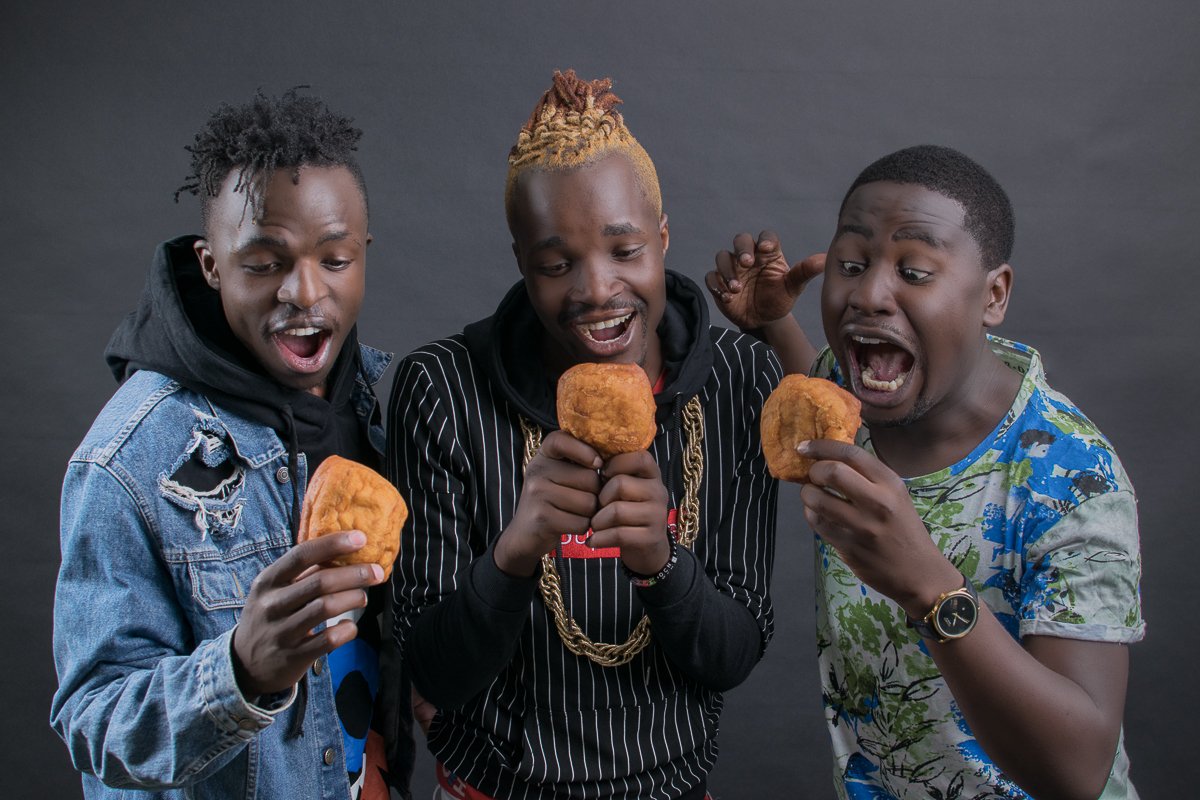 BaruchPress's tweet photo. 😍#kulaneno 
We had the pleasure of doing this shoot😜@timelessnoel1 @jabidii_music @hypeochi Good times.
 Book with us 350 bob Tu! #KDFchallenge https://t.co/mHqjRdYgm8