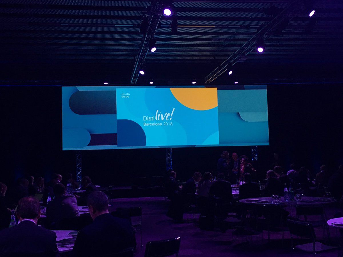 exginge's tweet photo. Welcome back ! @CiscoDistEMEAR #distilive18 https://t.co/unt0AoXdMA