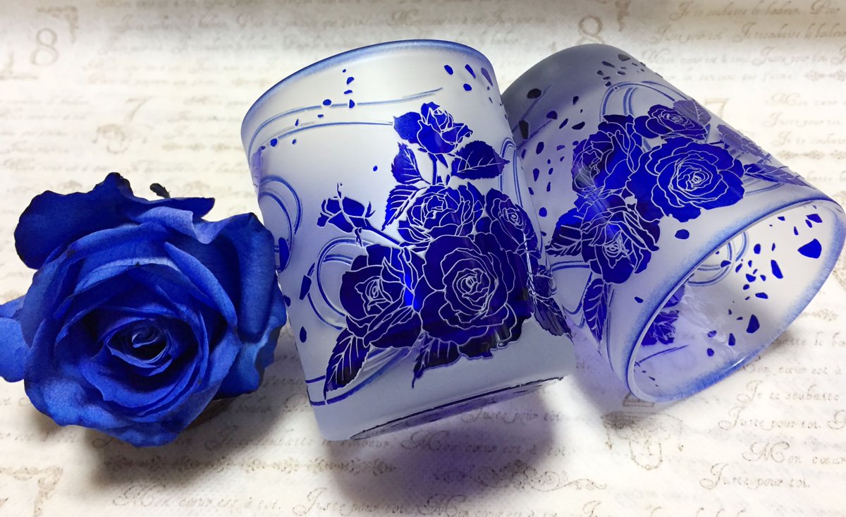 ａｒｔ空 Sur Twitter 結婚式や結婚記念日 告白時に ダーズンローズ 12本の薔薇 グラスに11本の薔薇が描いてあり もう1本生 薔薇を添えて気持ちを伝えてみては 願いが叶うはずです 青薔薇の花言葉 夢叶う 喝采 奇跡 神の祝福 本数での