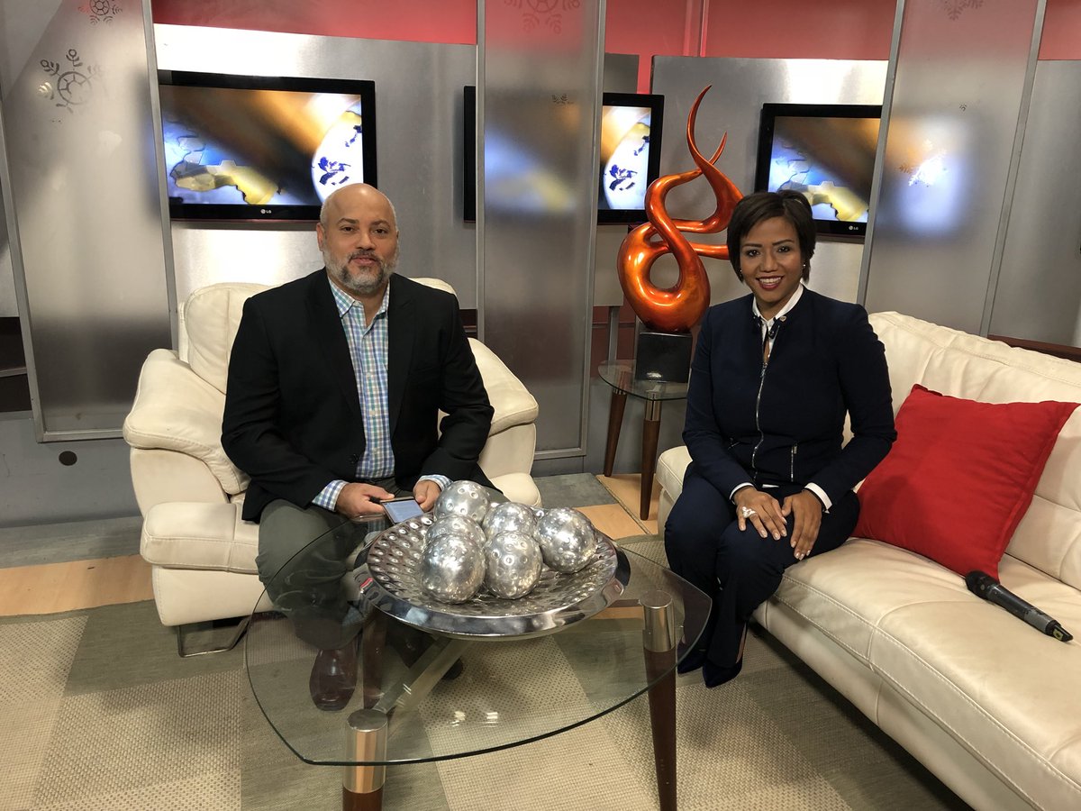 ases_services's tweet photo. Gracias al Matutino de @ANoticias7 por el espacio previo a nuestra salida. Segmento : Tendencias y Tecnología. #ascoachinternacional  #ascoach #astridencarnacion  @Expocoaching18 #ascoachmadrid #ascoachexpocoaching2018 #expocoaching #madrid #ifema #ifemamadrid https://t.co/F7NyK3JJZa