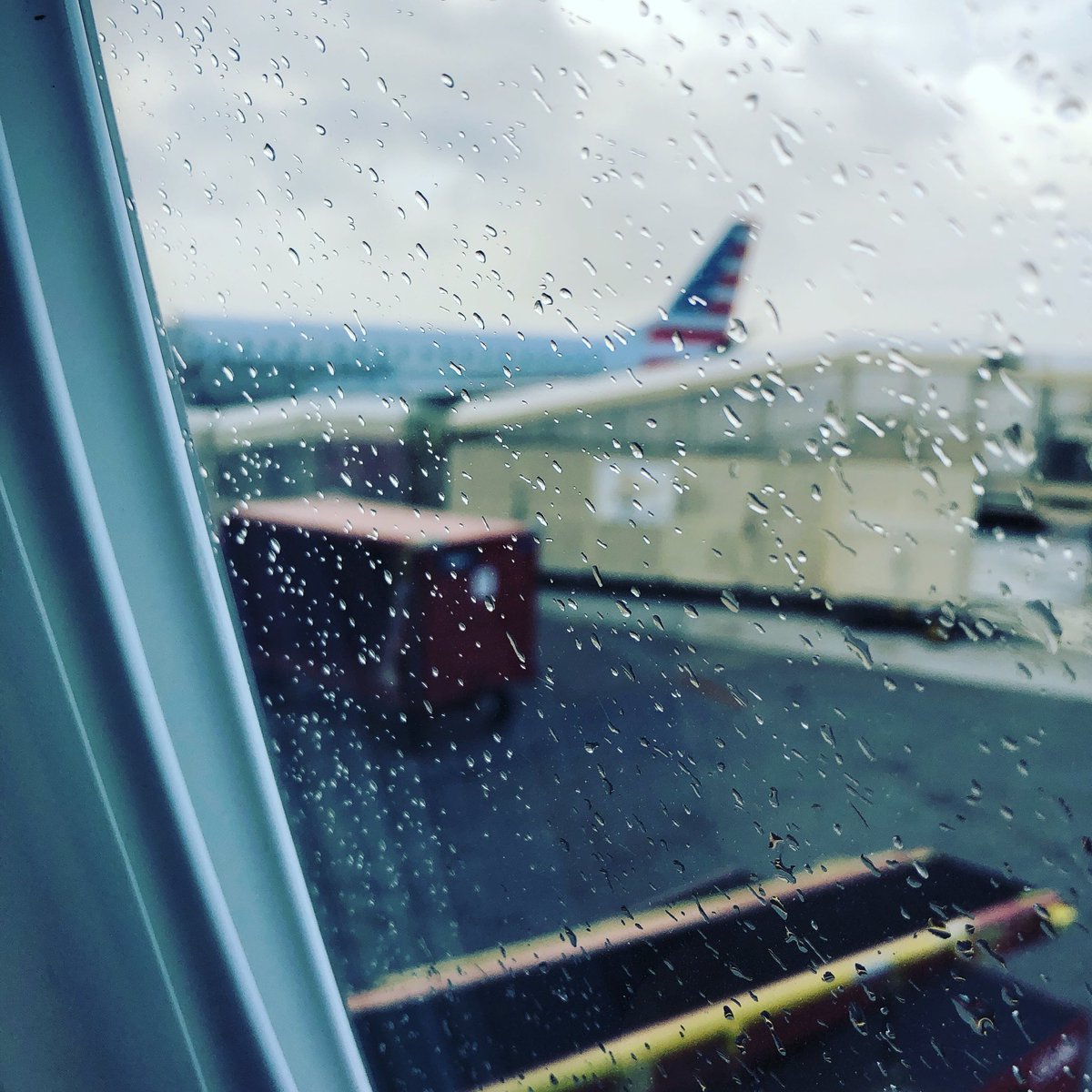 ponchodeanda's tweet photo. ¡Vamonos! #colombusohio @ikabron @revgroupinc entre el cielo y el suelo... https://t.co/J4RQhaylnP